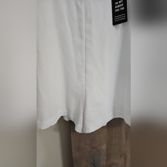 EXPRESS Romper with Tie Detail/ruffle In White. Size Small NWT - Picture 8 of 11